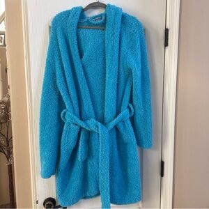 Barefoot Dreams Cozy Chic short hooded Robe